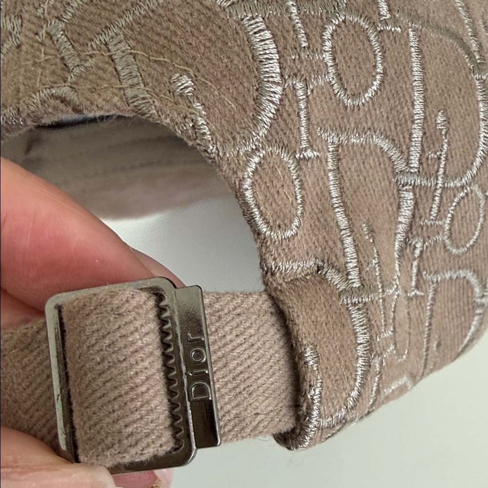 Dior Brown Monogram Hat - Picture 4 of 5